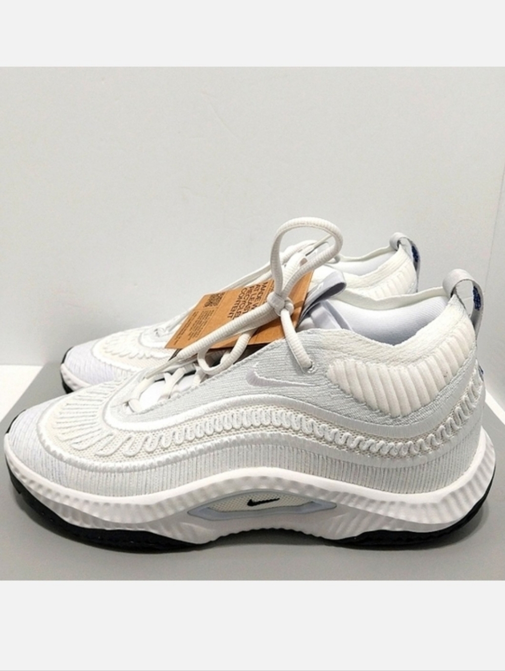 Nike Cosmic Unity 3 Knit ‎ Sneakers, NWT, Size 8.5|EUR 42